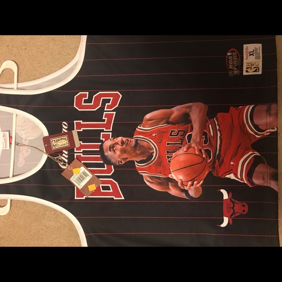 VINTAGE Chicago Bulls Mitchell & Ness Jersey💨🔥 - Picture 2 of 3
